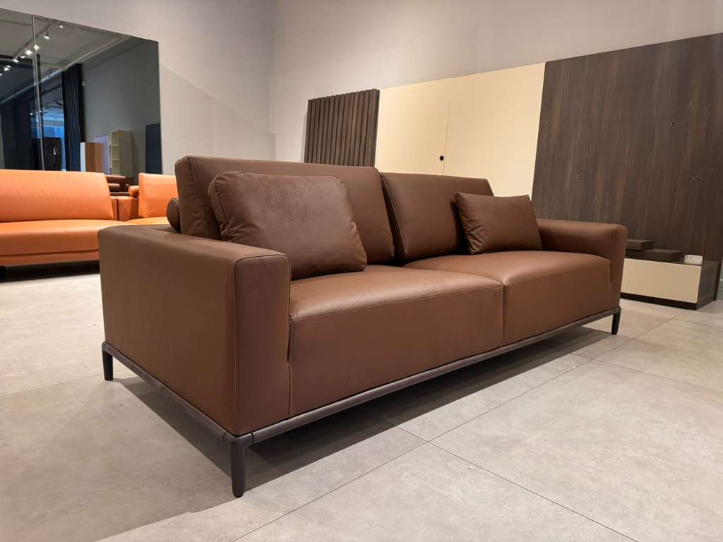 Berlin 3 Seater Sofa - OUTLET - Image 6