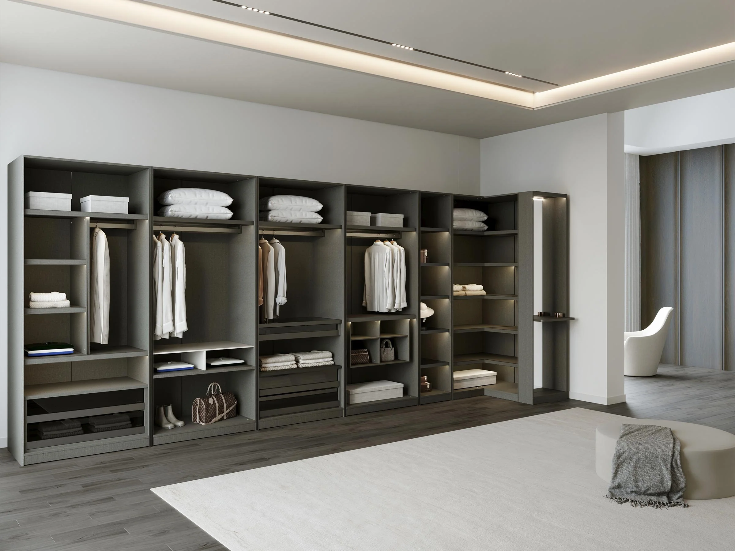 Space Walk-In Closet 4 Units