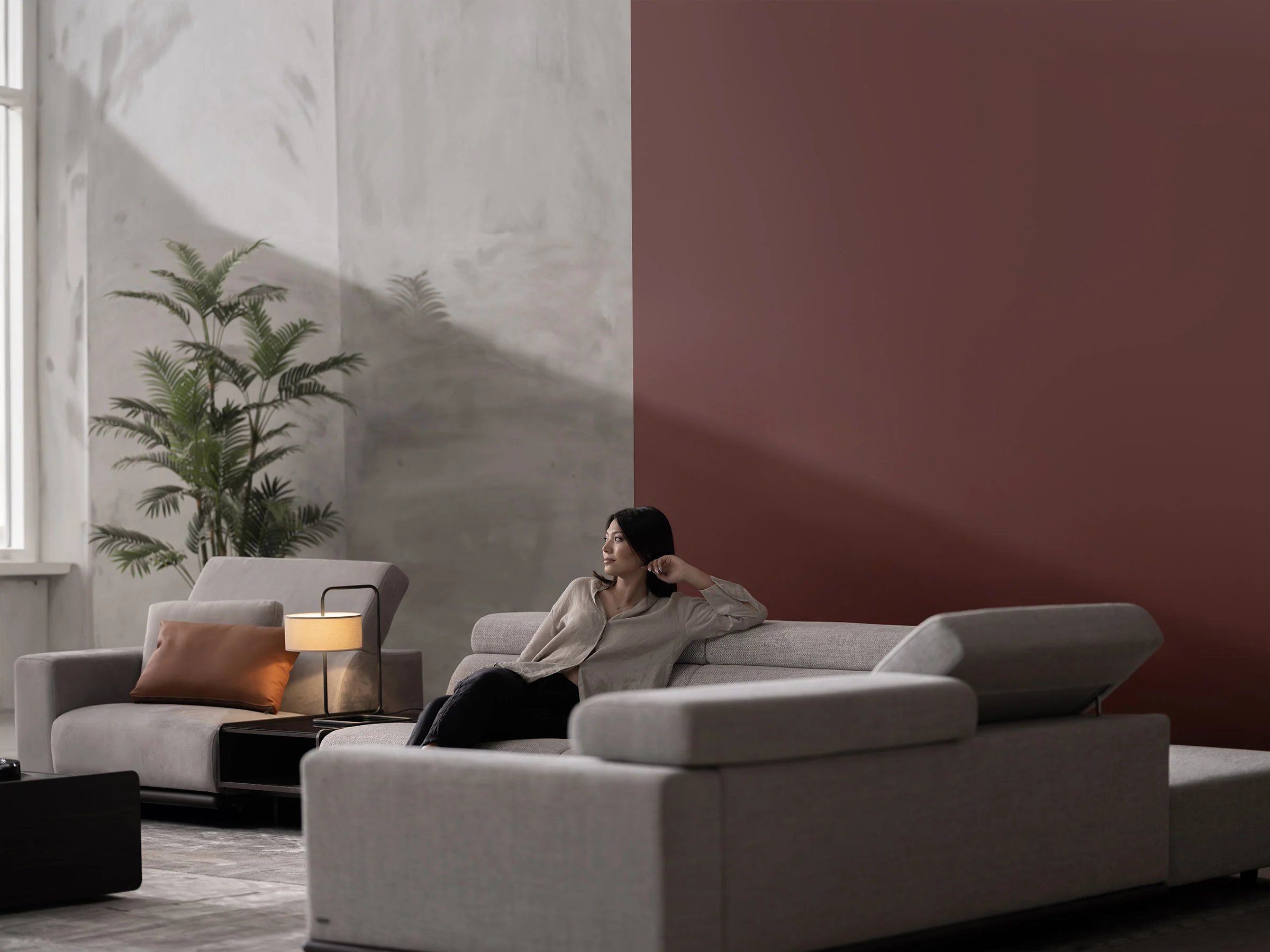 York Corner Sofa With Integrated Table - Image 7